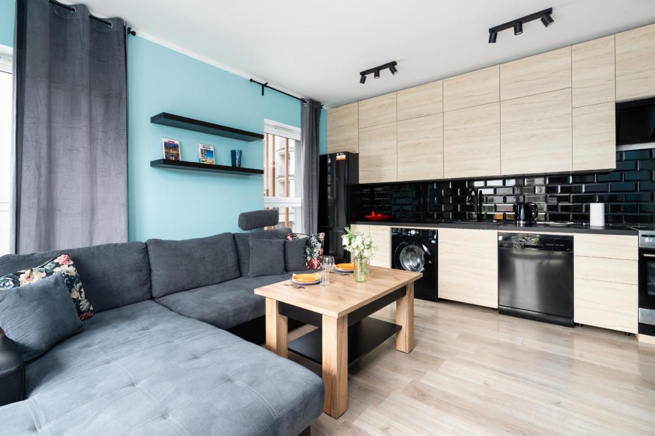Modern Apartment With Balcony & Free Garage Poznan By Noclegi Renters Exterior photo