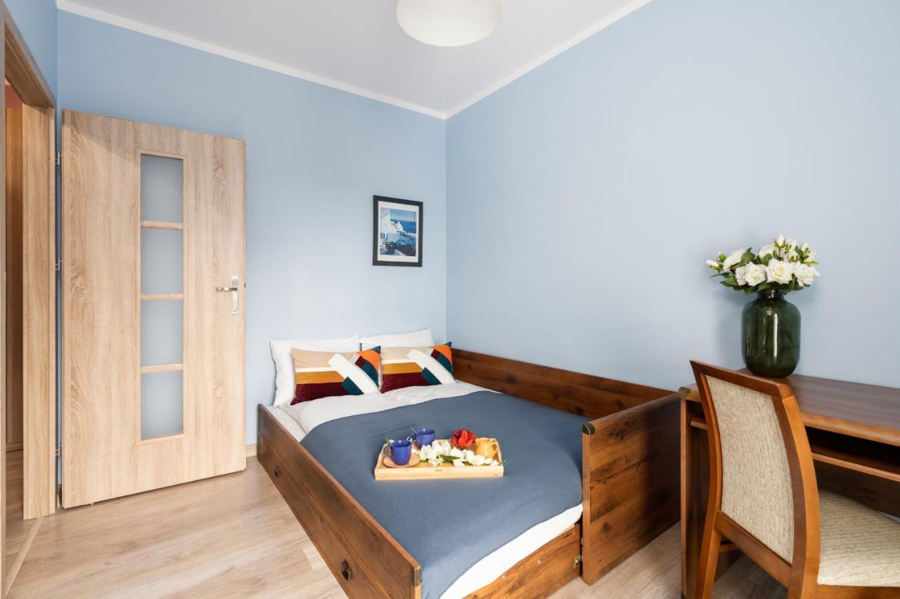 Modern Apartment With Balcony & Free Garage Poznan By Noclegi Renters Exterior photo