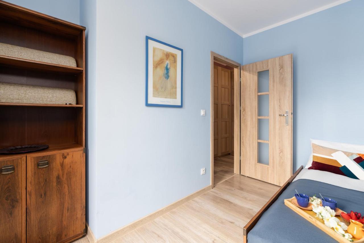 Modern Apartment With Balcony & Free Garage Poznan By Noclegi Renters Exterior photo